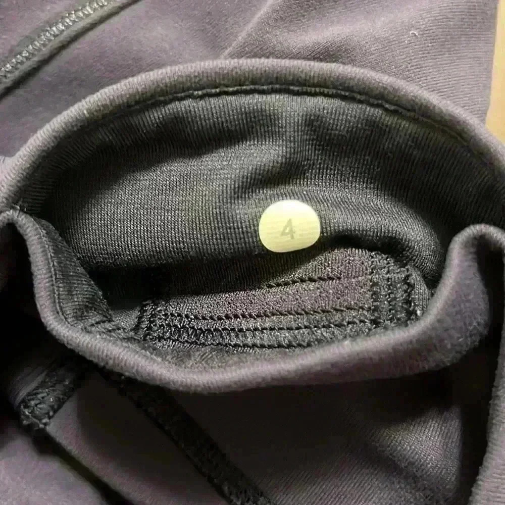 Lululemon high rise leggings - Picture 6 of 8